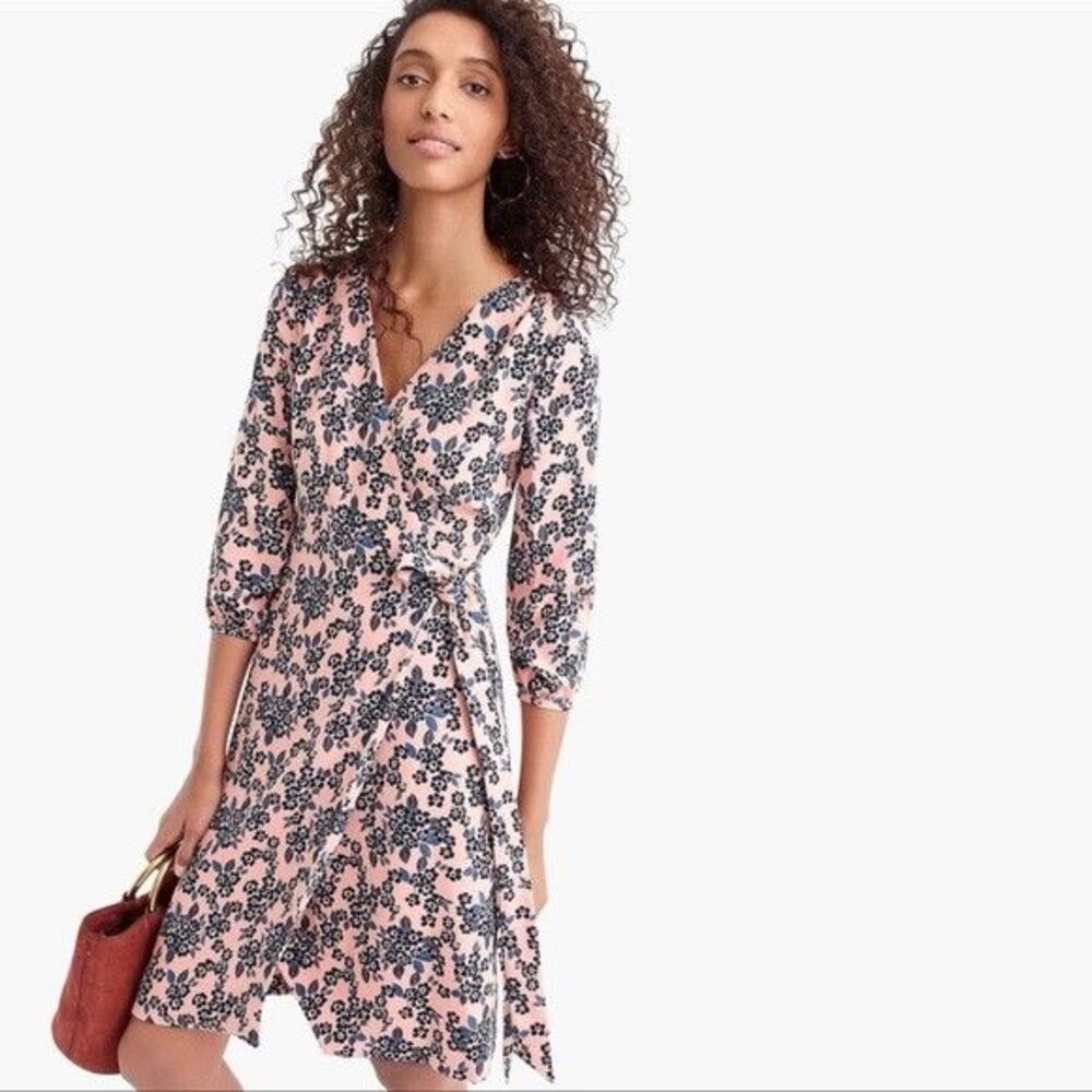 J Crew Womens Wrap Dress 365 Crepe Pink Plush Floral Bouquet Size 8P Petite